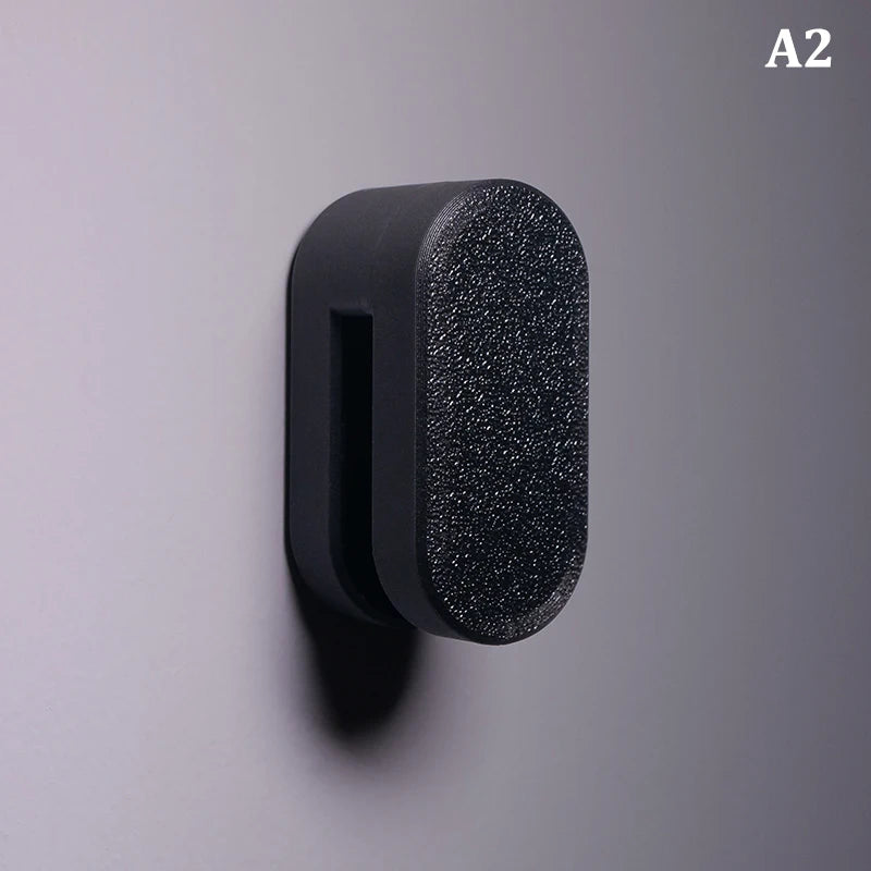 Automatic Locking Towel Hook