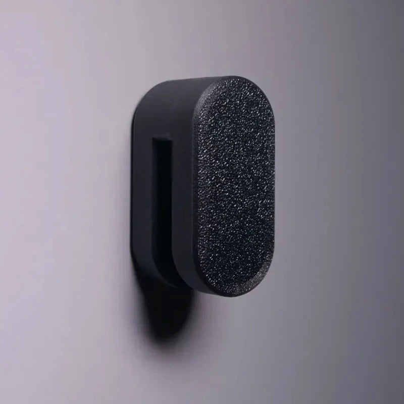 Automatic Locking Towel Hook