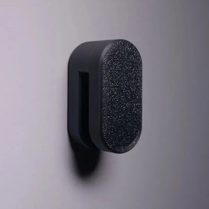 Automatic Locking Towel Hook